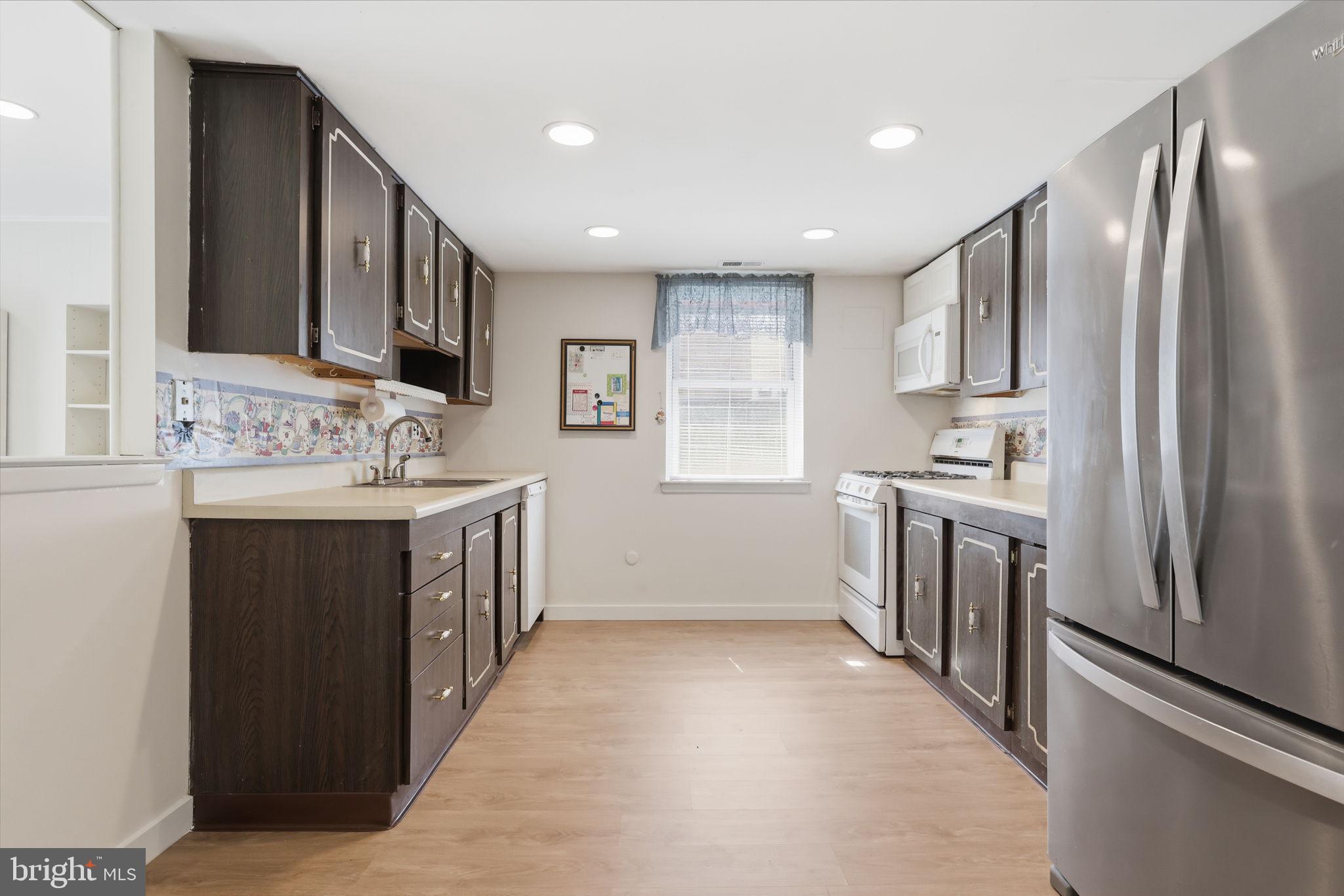 BUSTLETON - Residential