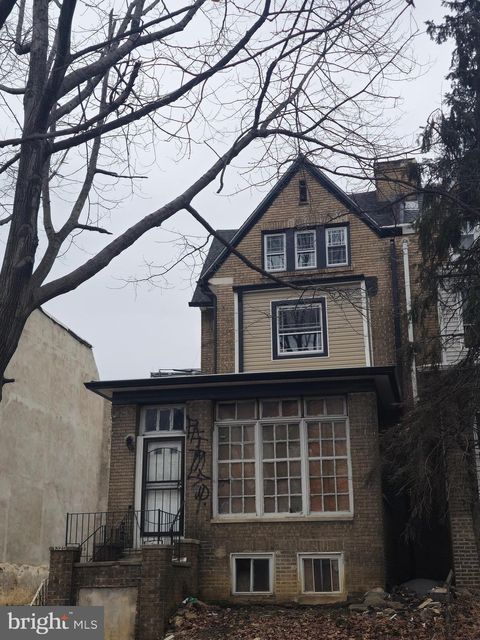 1325 W ROOSEVELT BOULEVARD PHILADELPHIA PA 19140