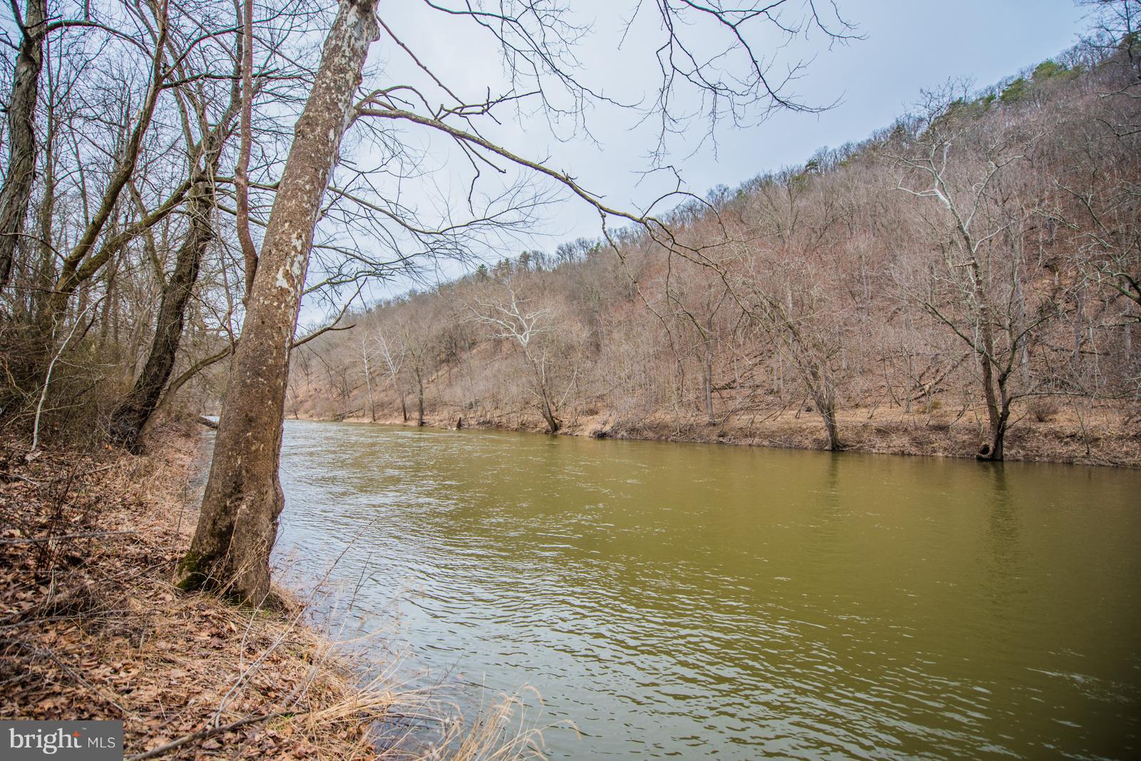 CACAPON RIVER - Residential