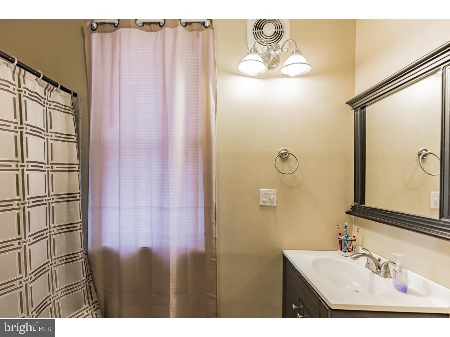 BRIDESBURG - Residential