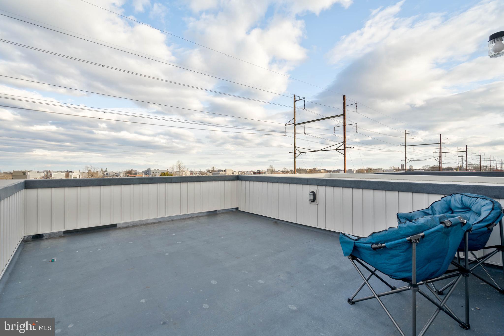 POINT BREEZE - Residential