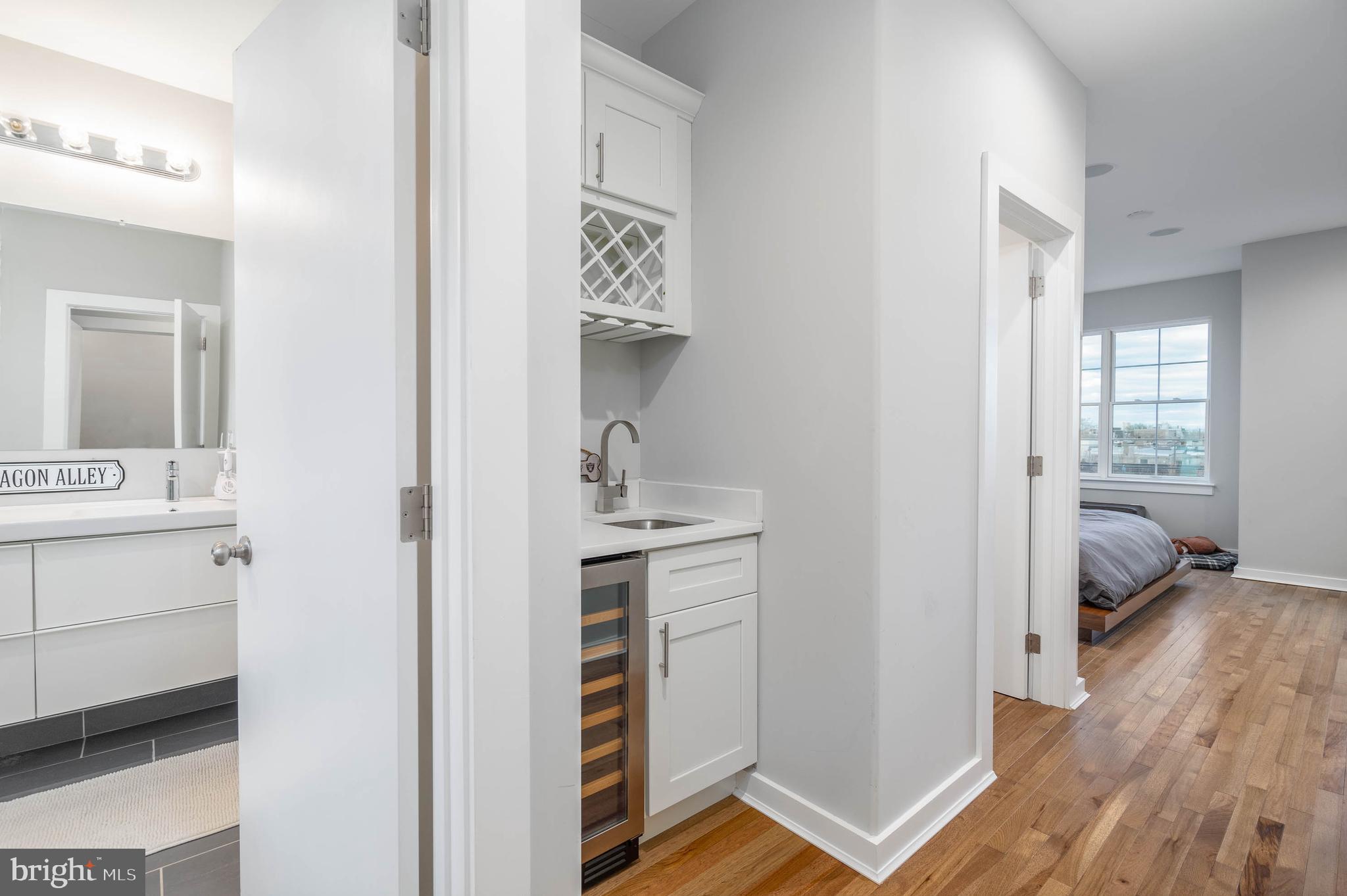 POINT BREEZE - Residential