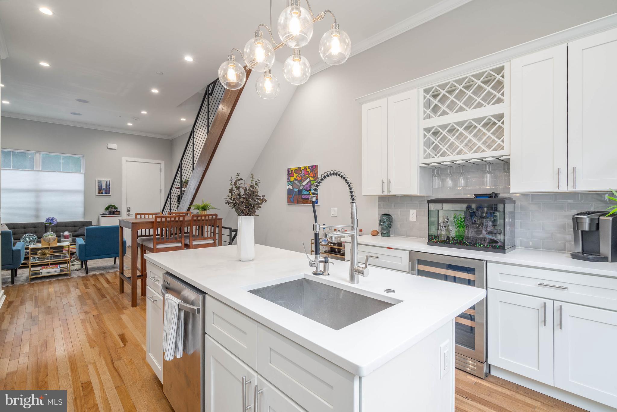 POINT BREEZE - Residential