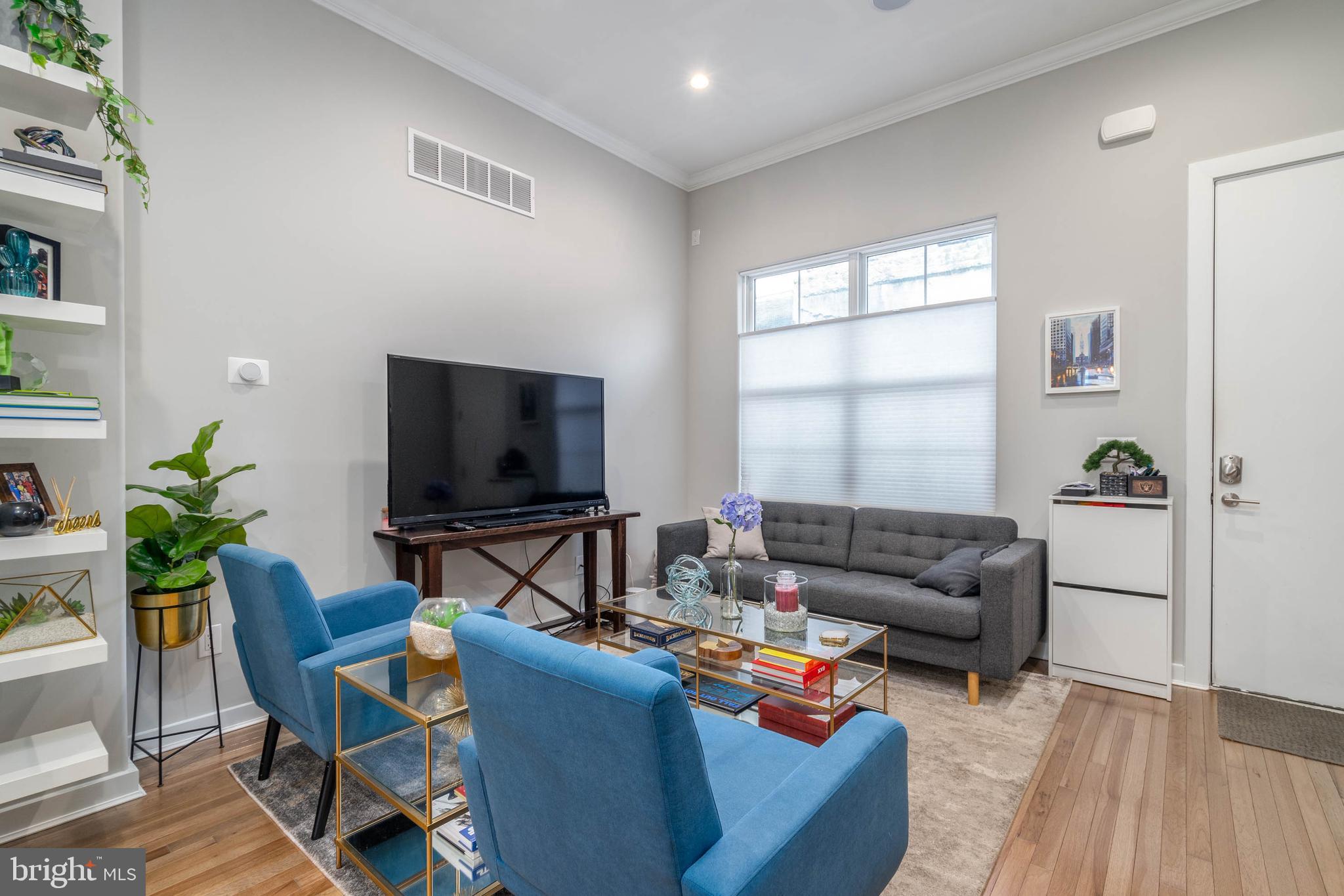 POINT BREEZE - Residential