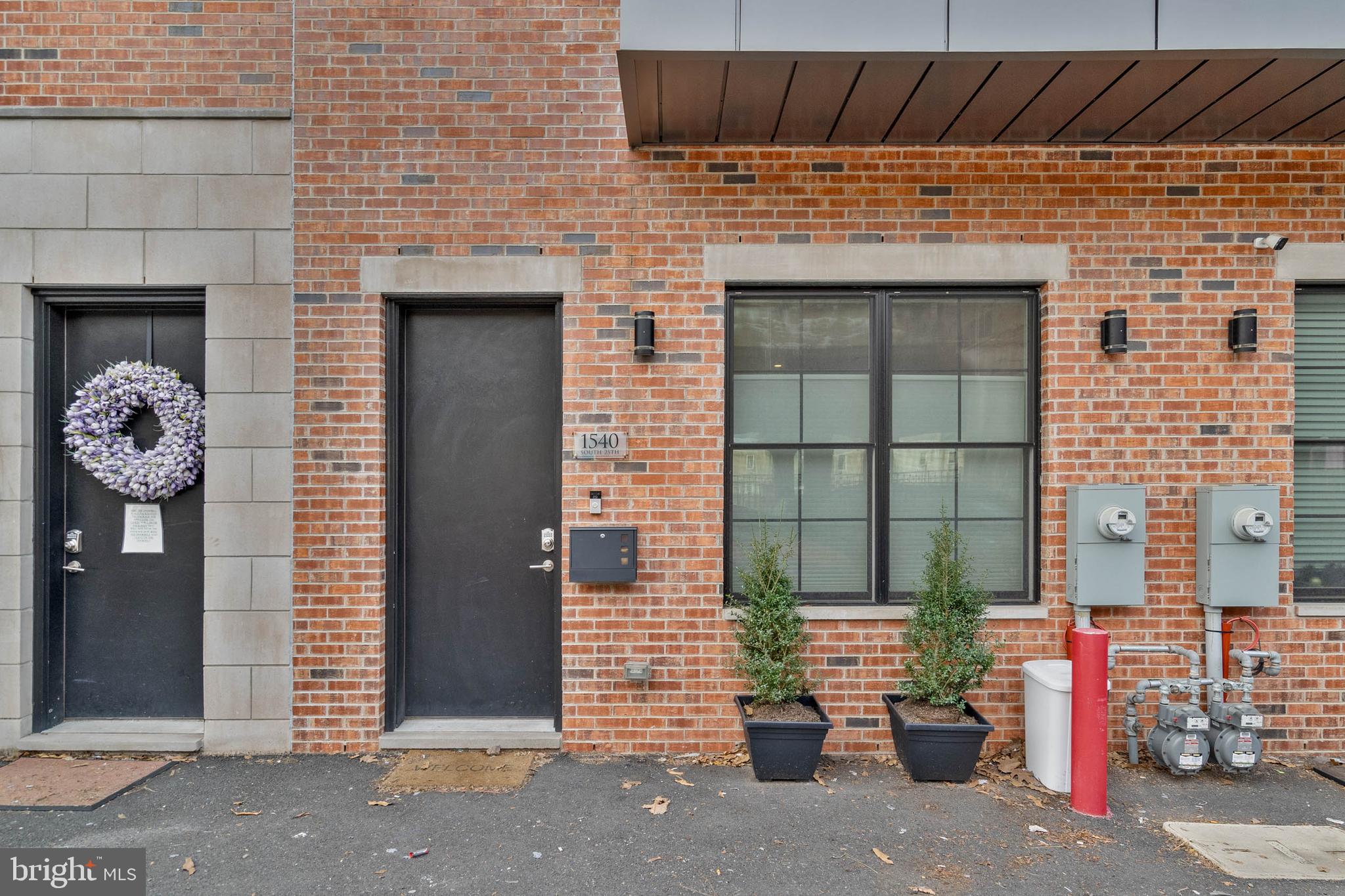POINT BREEZE - Residential