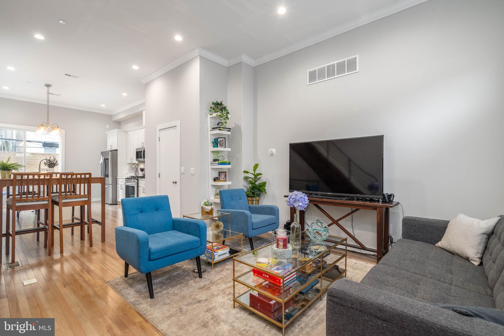 POINT BREEZE - Residential