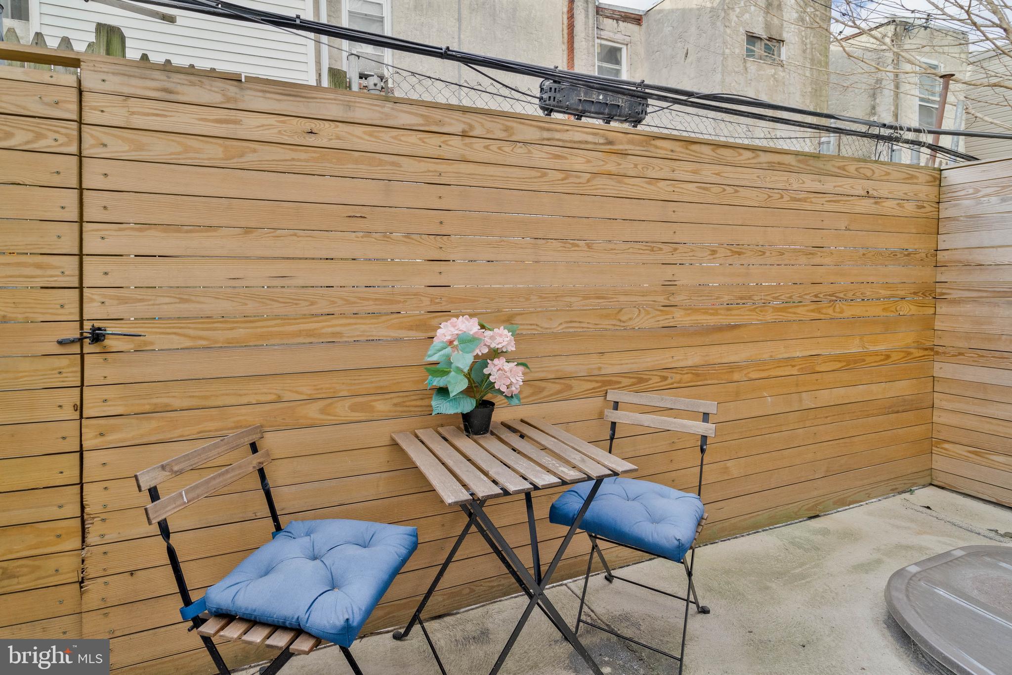 POINT BREEZE - Residential