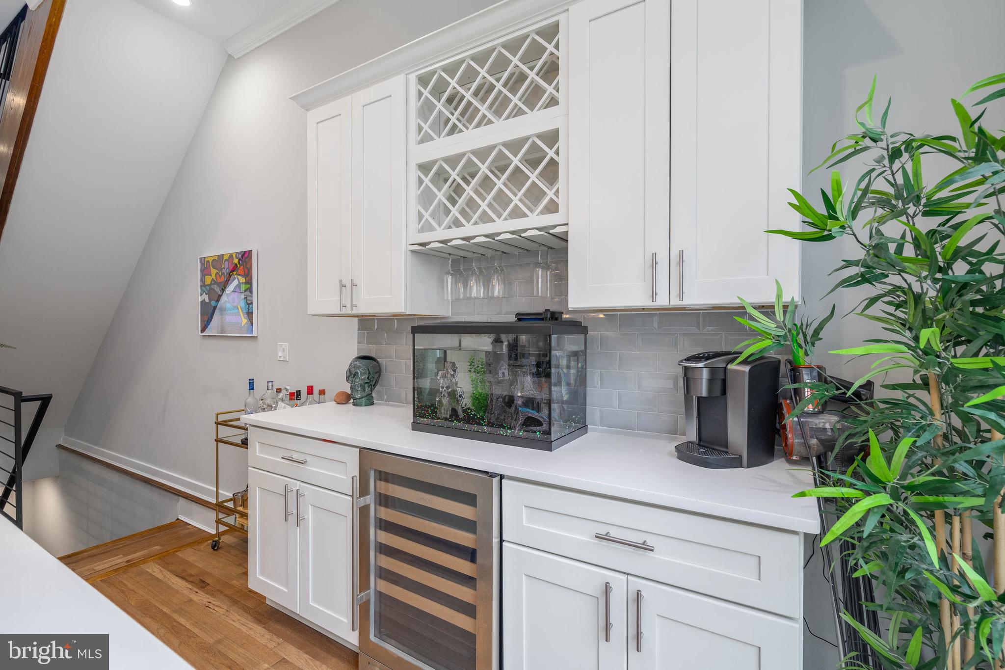POINT BREEZE - Residential