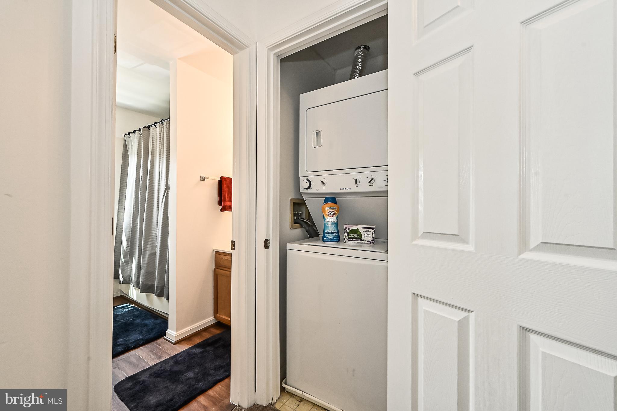 GUNSTON CORNER - Residential