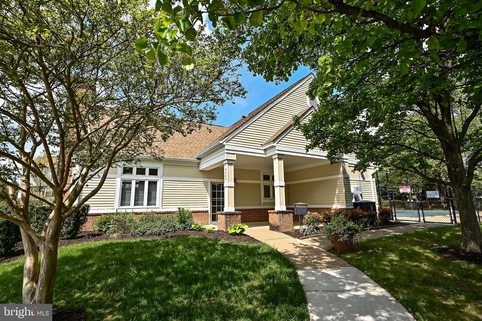 GUNSTON CORNER - Residential