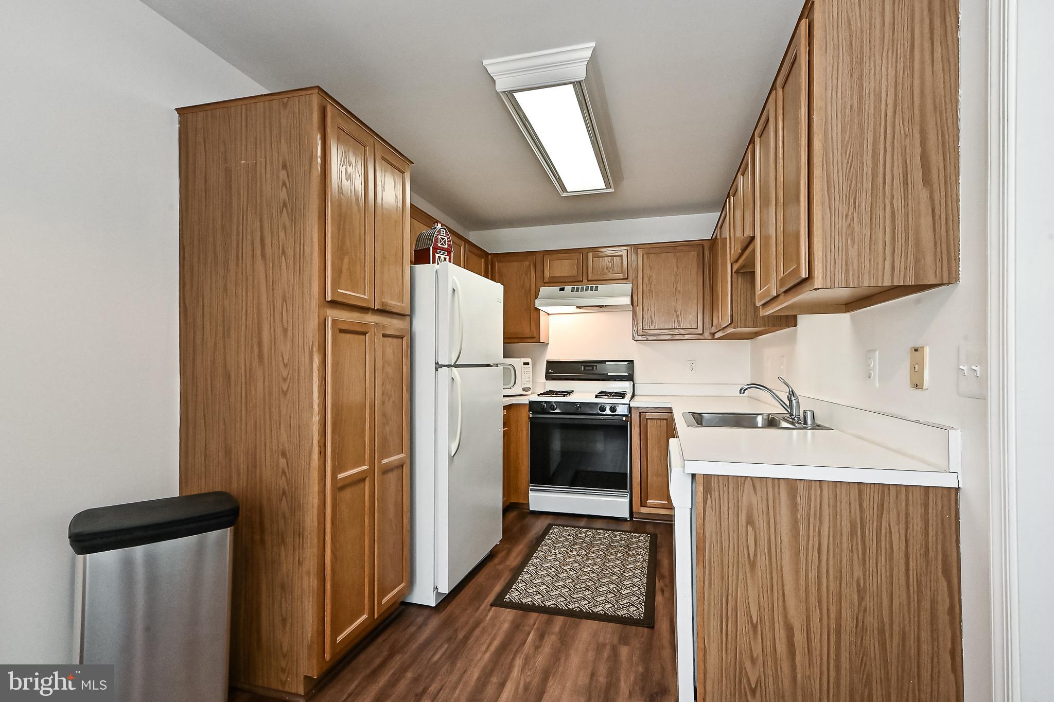 GUNSTON CORNER - Residential