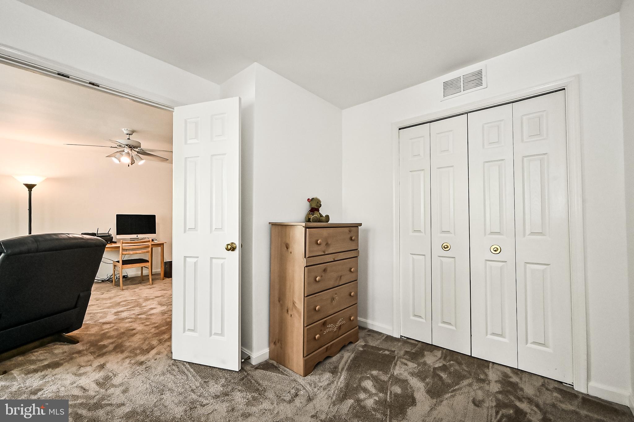 GUNSTON CORNER - Residential