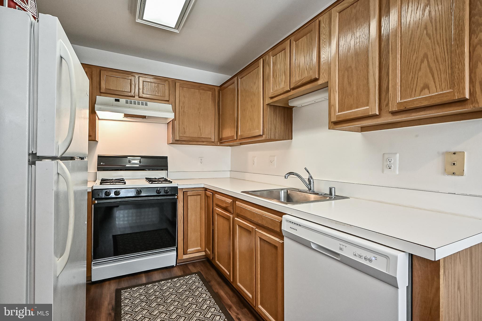 GUNSTON CORNER - Residential