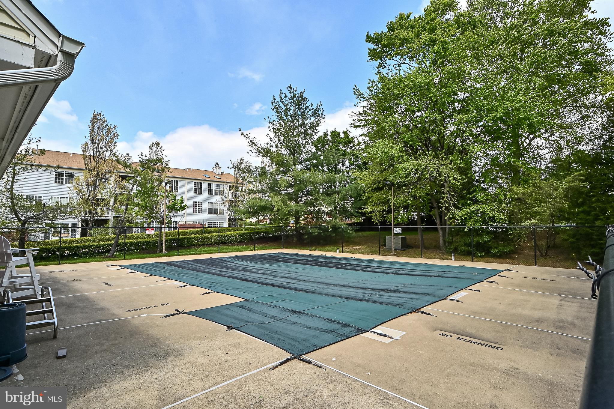 GUNSTON CORNER - Residential