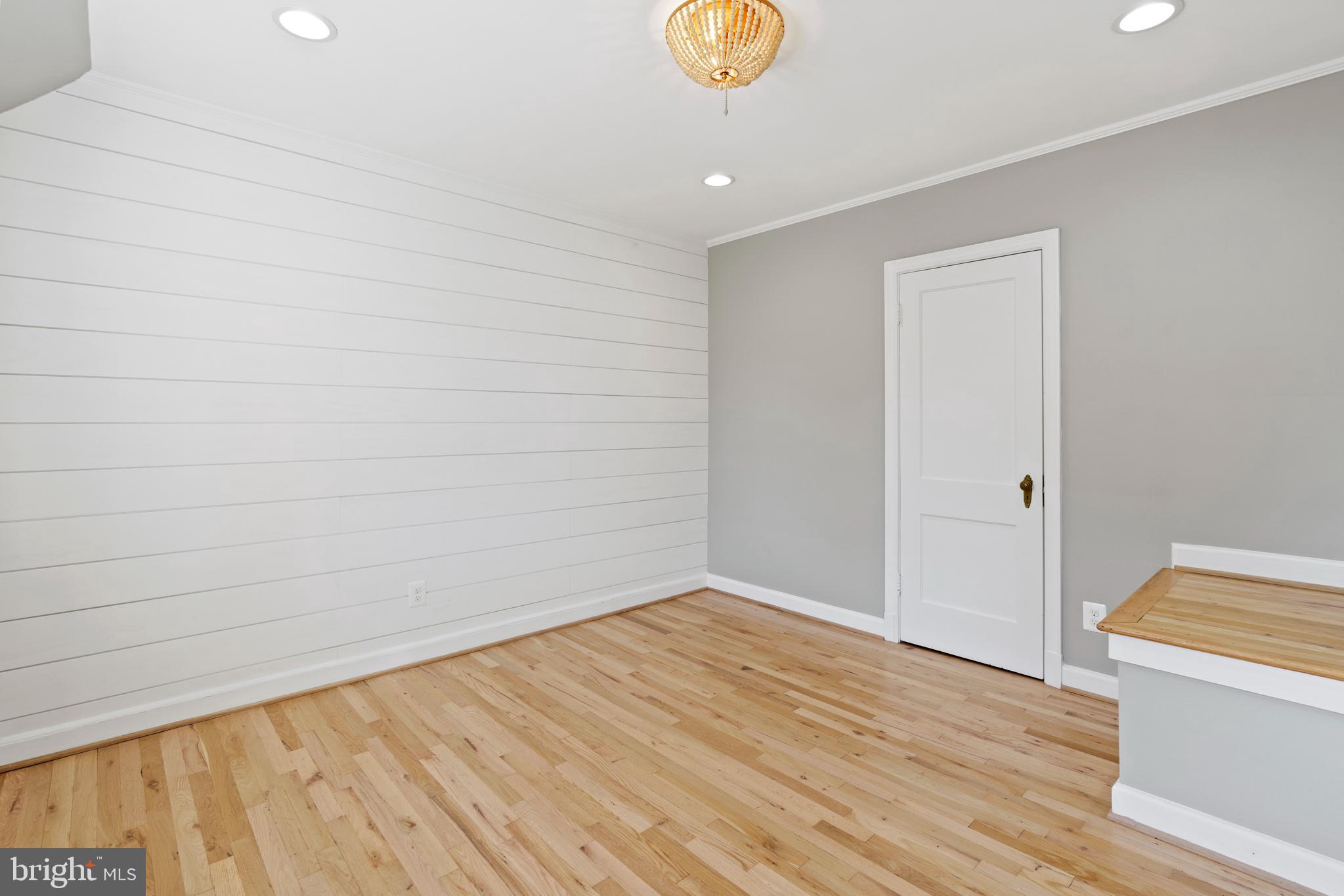 ARLINGTON VILLAGE - Residential Lease