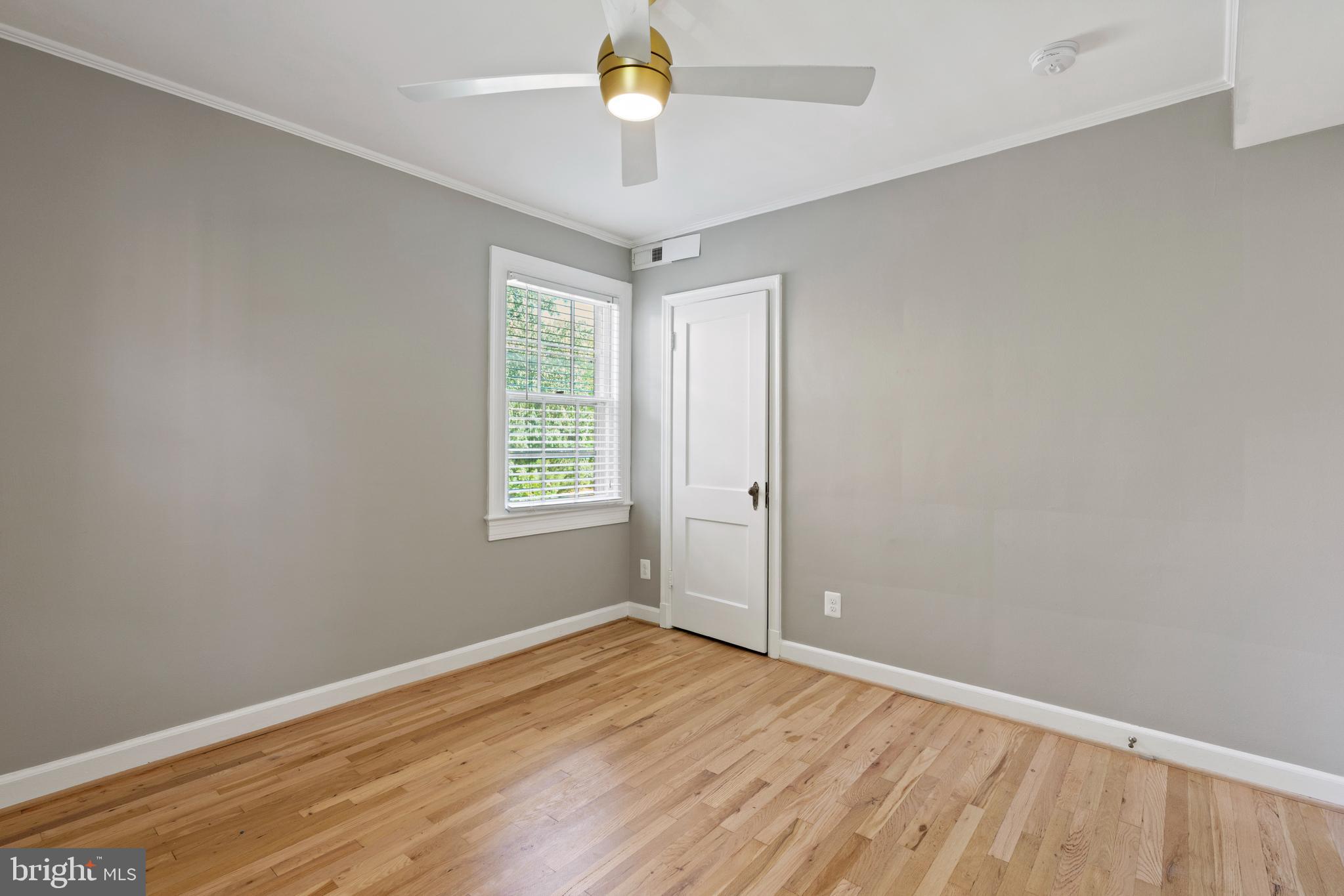 ARLINGTON VILLAGE - Residential Lease