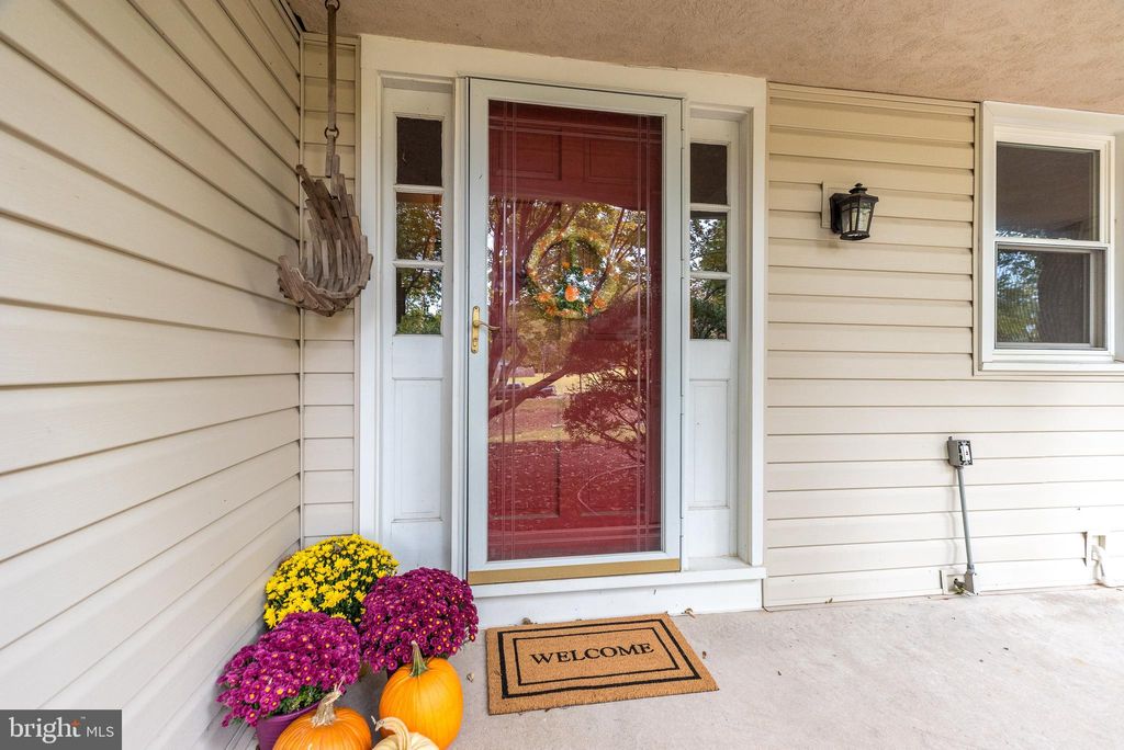 Photo of 2728 Red Gate Drive, DOYLESTOWN, PA 18902 (MLS # PABU2108172)