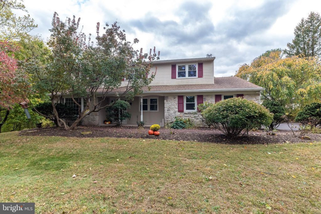 Photo of 2728 Red Gate Drive, DOYLESTOWN, PA 18902 (MLS # PABU2108172)