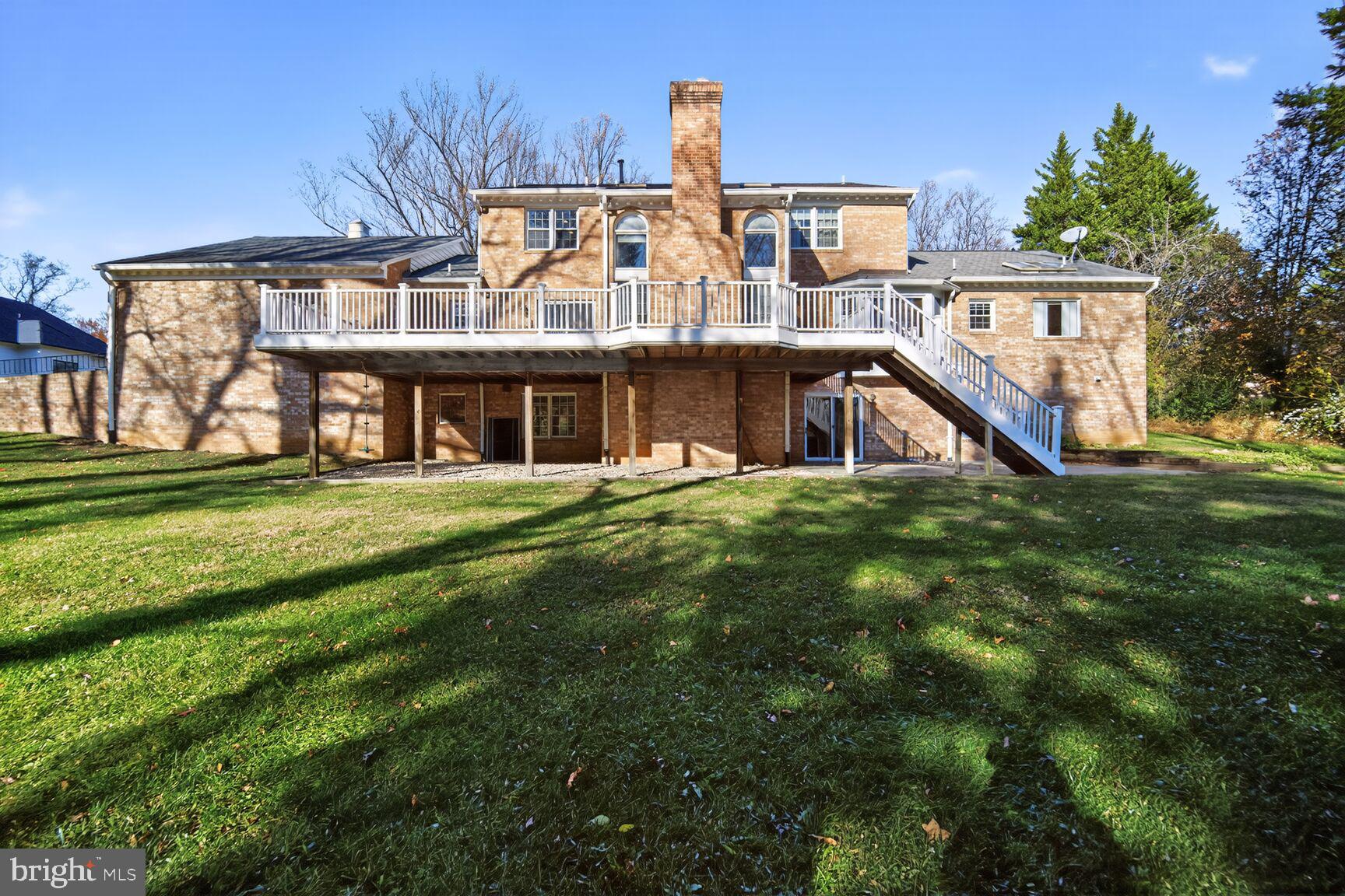 7206 BRADLEY BOULEVARD