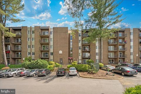 Photo of 60 S Van Dorn Street #511, ALEXANDRIA, VA 22304 (MLS # VAAX2060488)