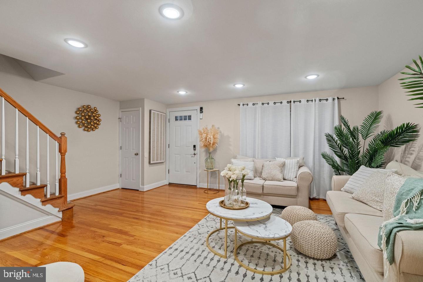 NORTHWOOD - Residential