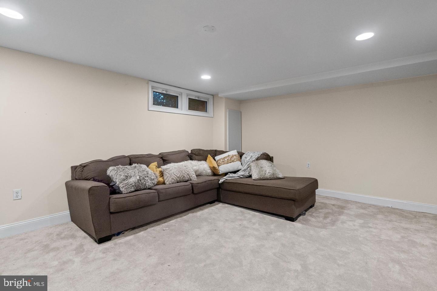 NORTHWOOD - Residential