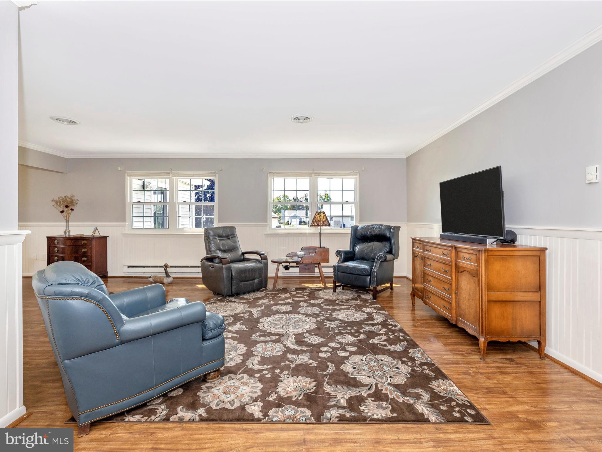 CRESTWOOD VILLAGE - Residential