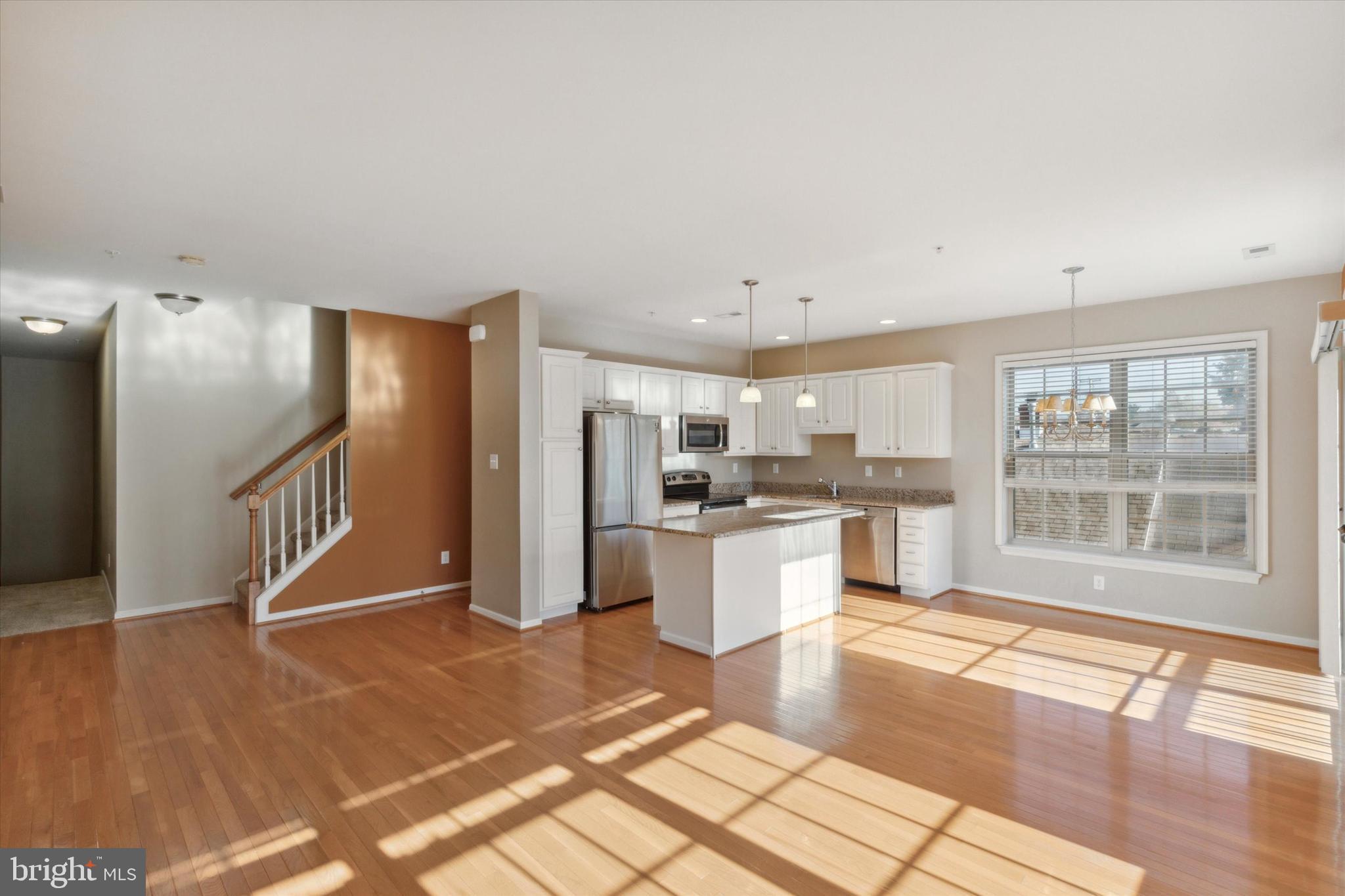 GREEN STREET MEWS - Residential Lease