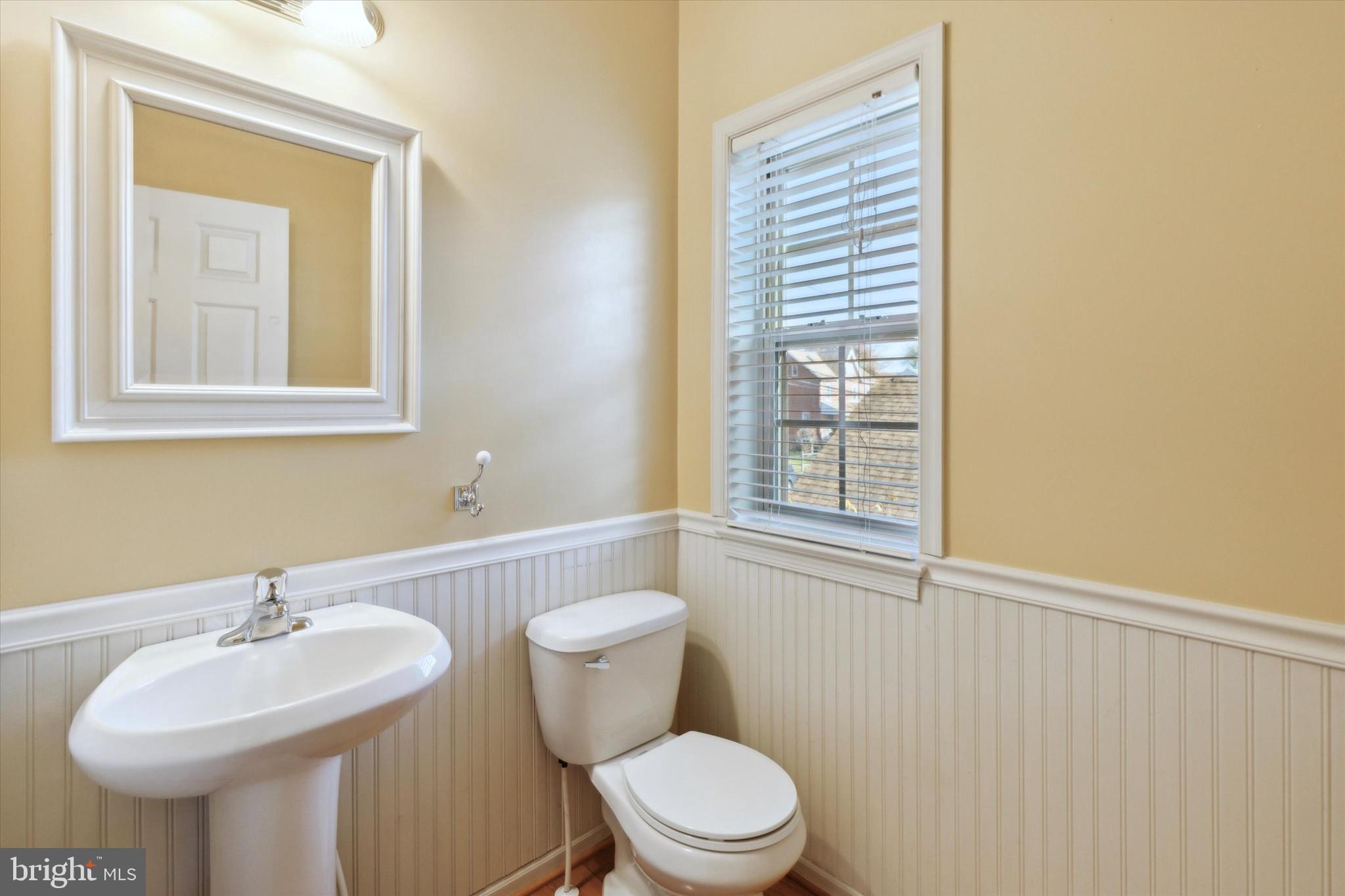 GREEN STREET MEWS - Residential Lease