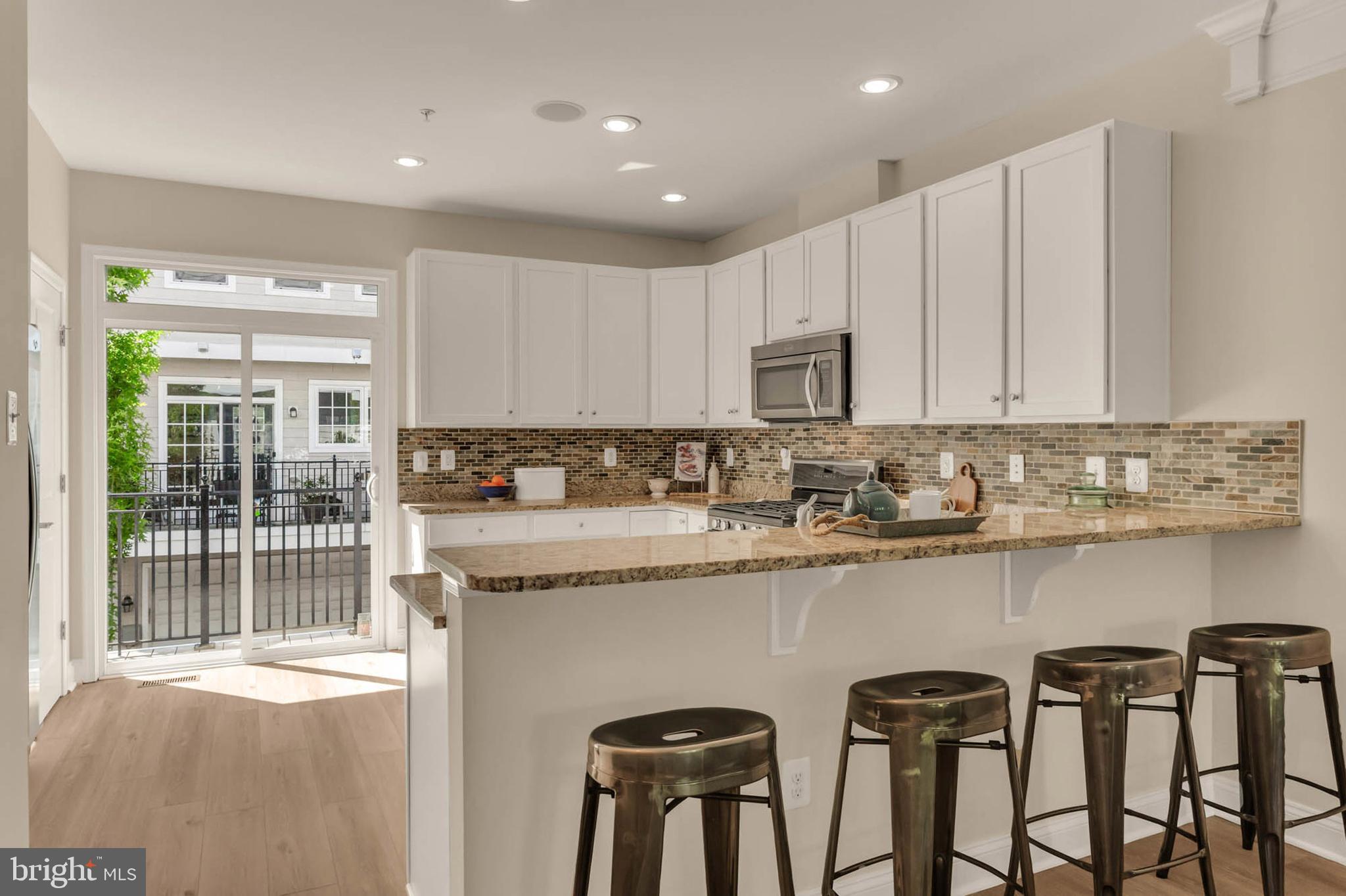 UPTOWN AT MURRAY HILL - Residential