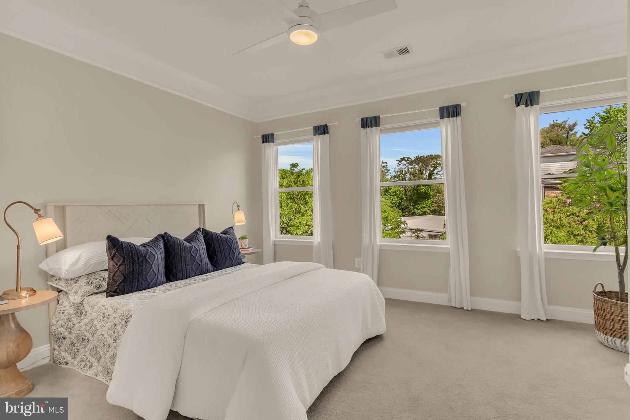 UPTOWN AT MURRAY HILL - Residential