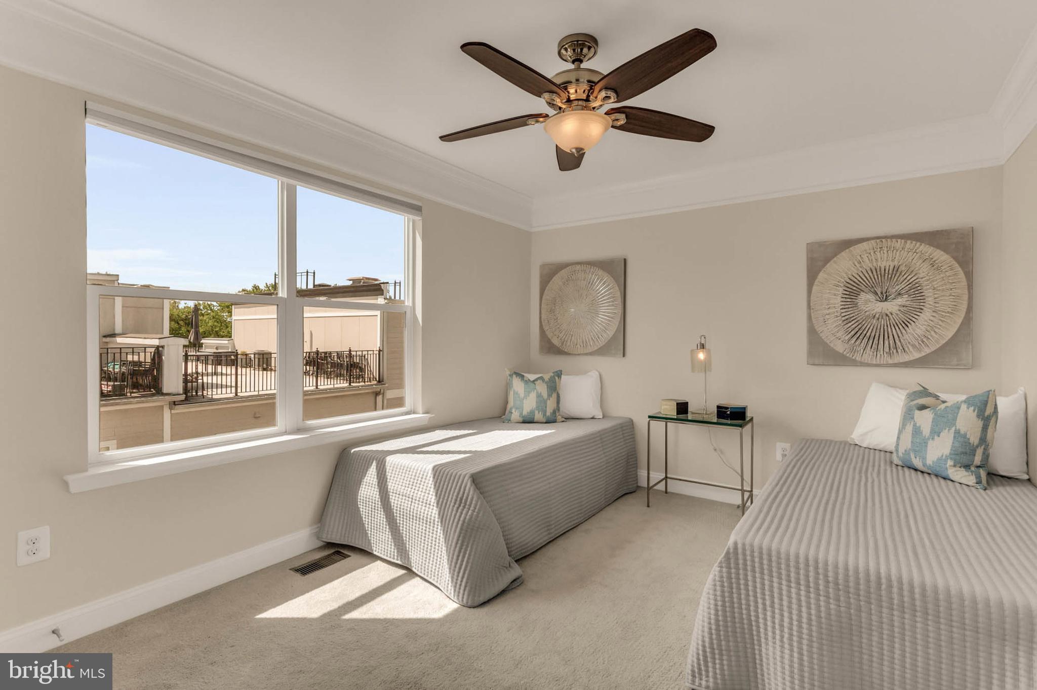 UPTOWN AT MURRAY HILL - Residential