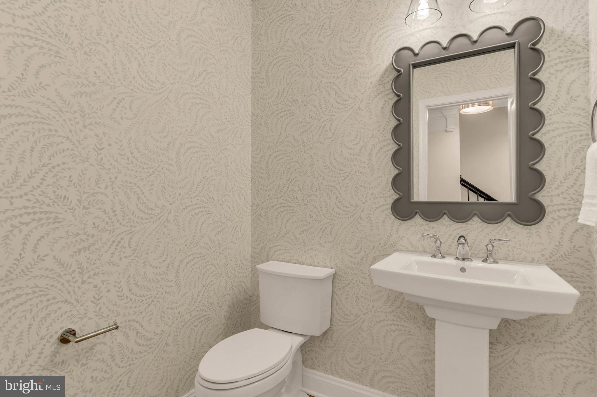 UPTOWN AT MURRAY HILL - Residential