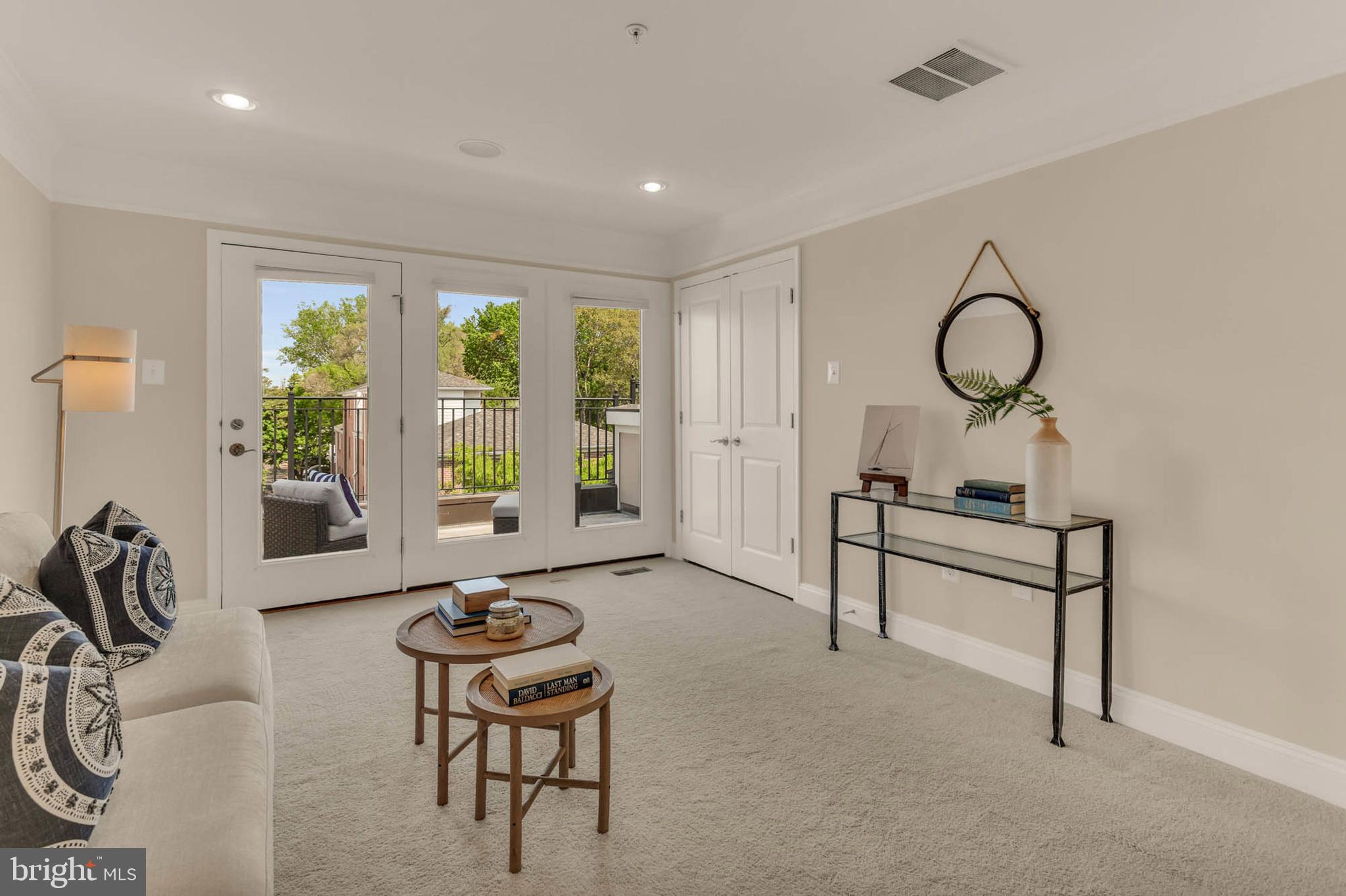 UPTOWN AT MURRAY HILL - Residential