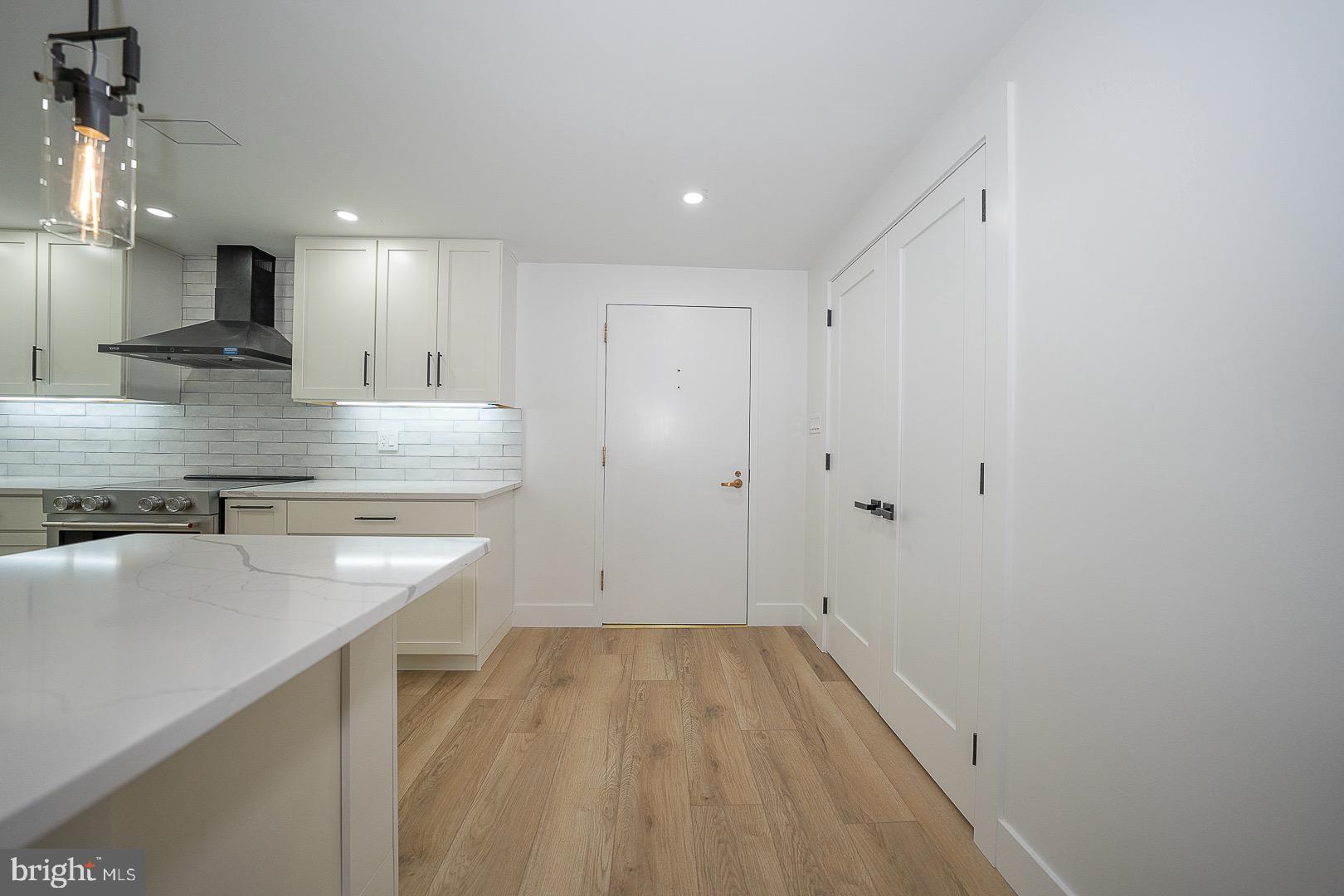 VALLEY FORGE TOWER - Residential