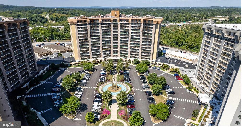 VALLEY FORGE TOWER - Residential