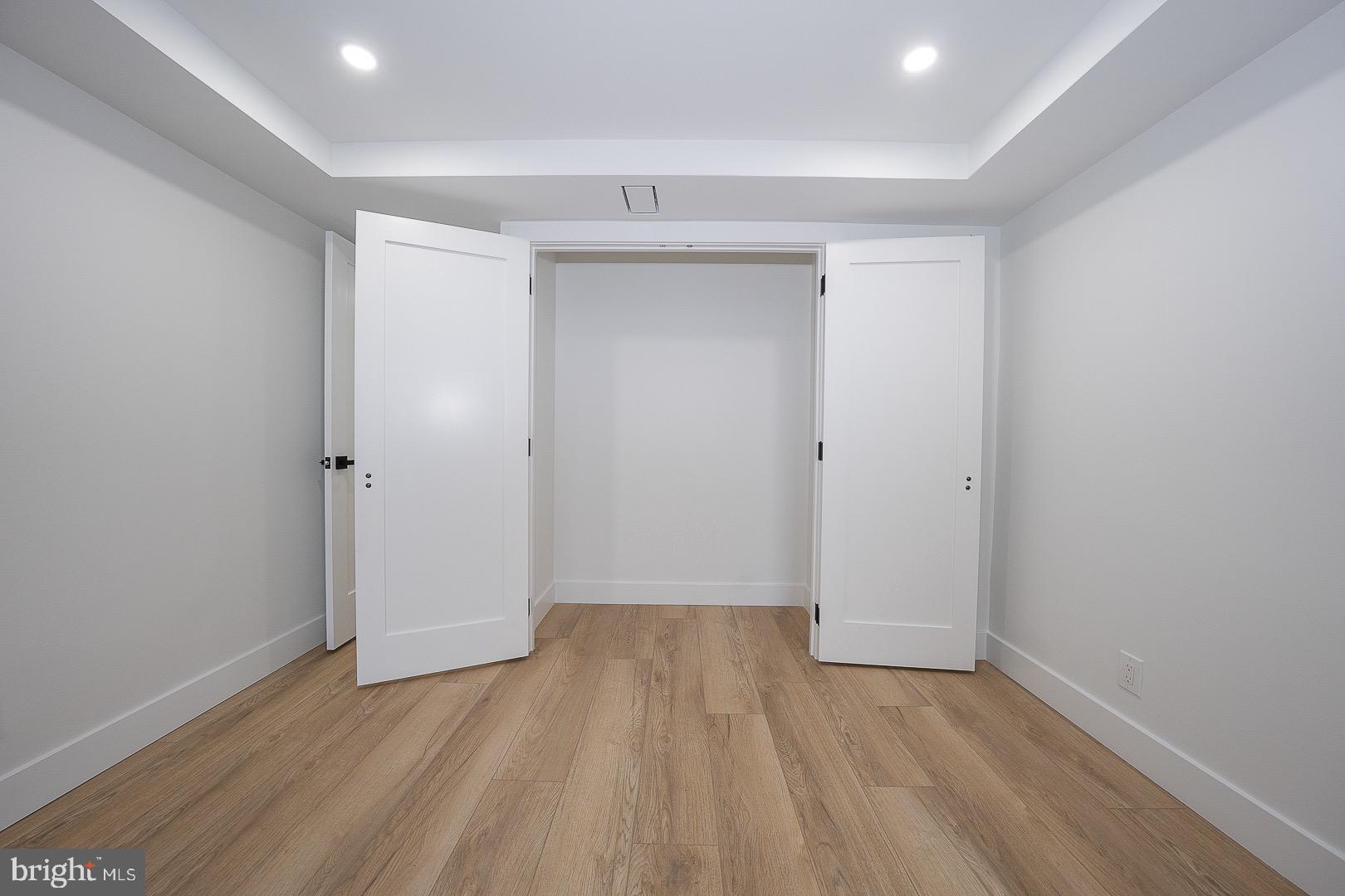 VALLEY FORGE TOWER - Residential