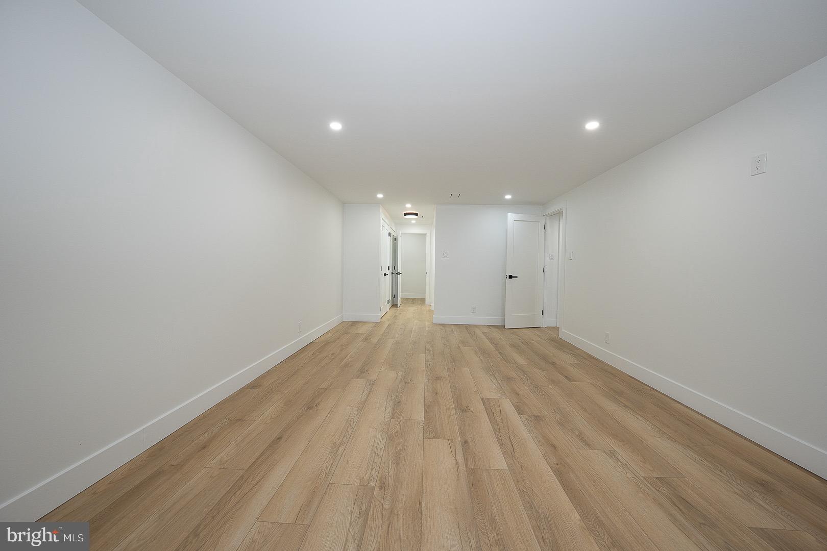 VALLEY FORGE TOWER - Residential