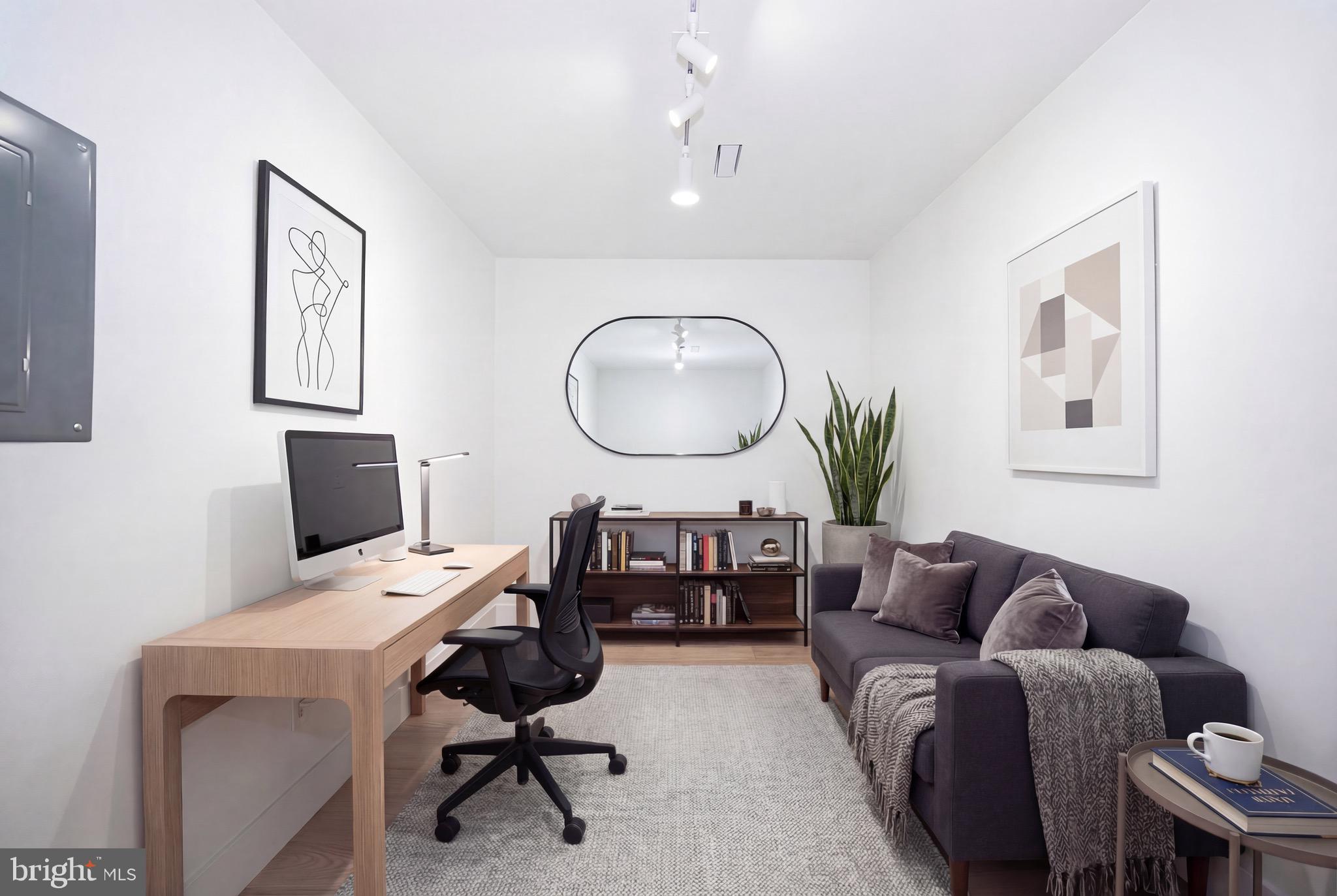 VALLEY FORGE TOWER - Residential