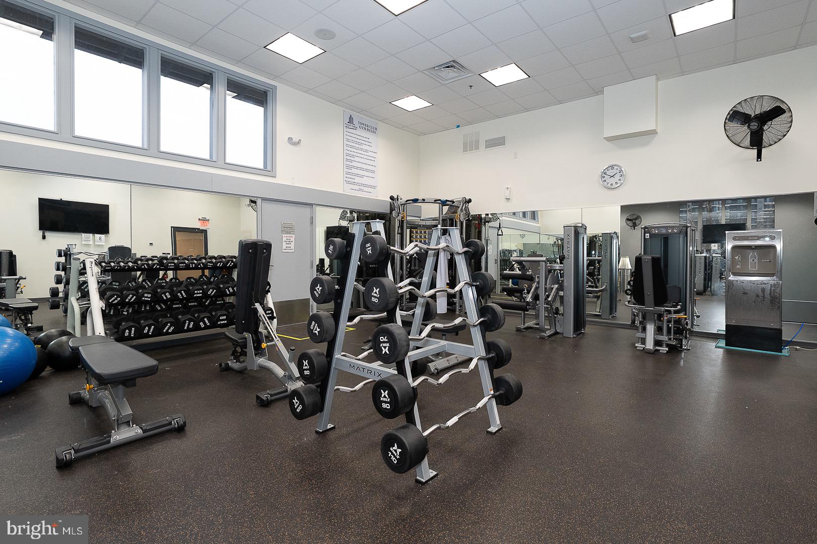 VALLEY FORGE TOWER - Residential