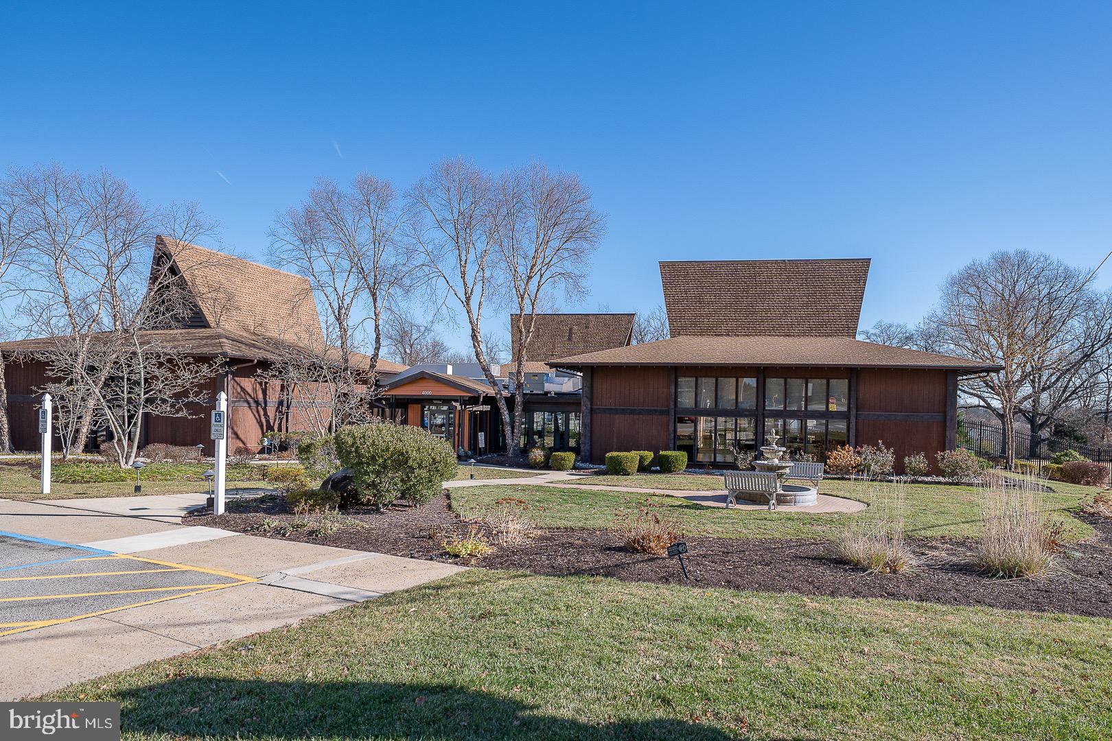 VALLEY FORGE TOWER - Residential