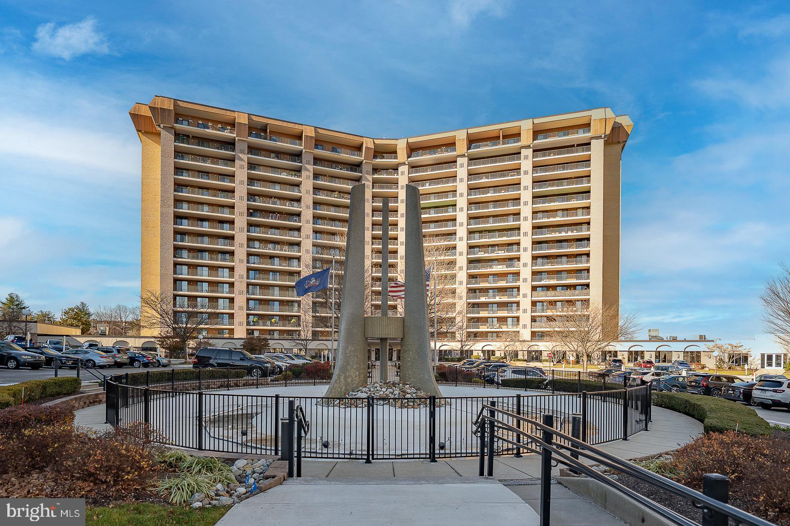 VALLEY FORGE TOWER - Residential