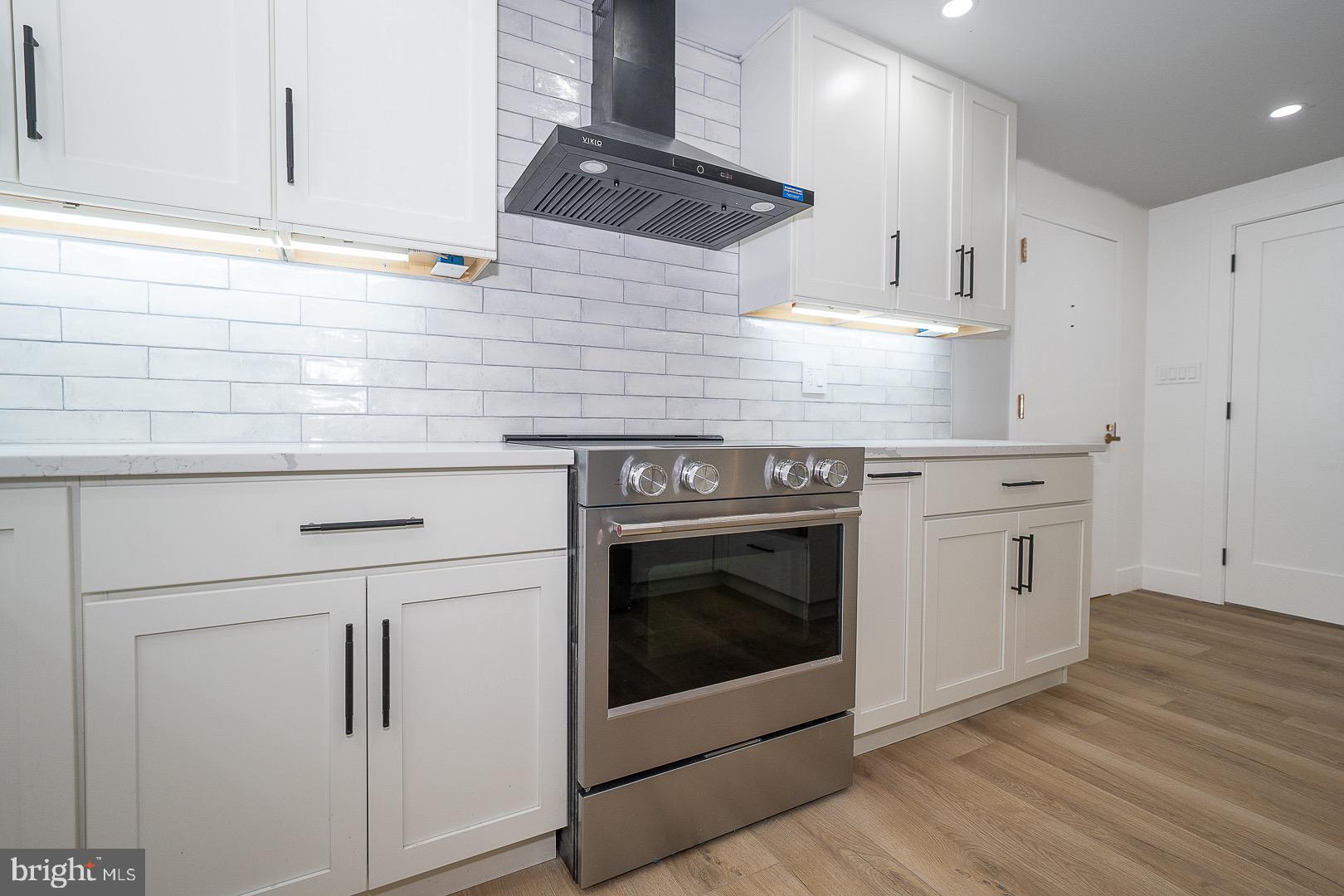 VALLEY FORGE TOWER - Residential