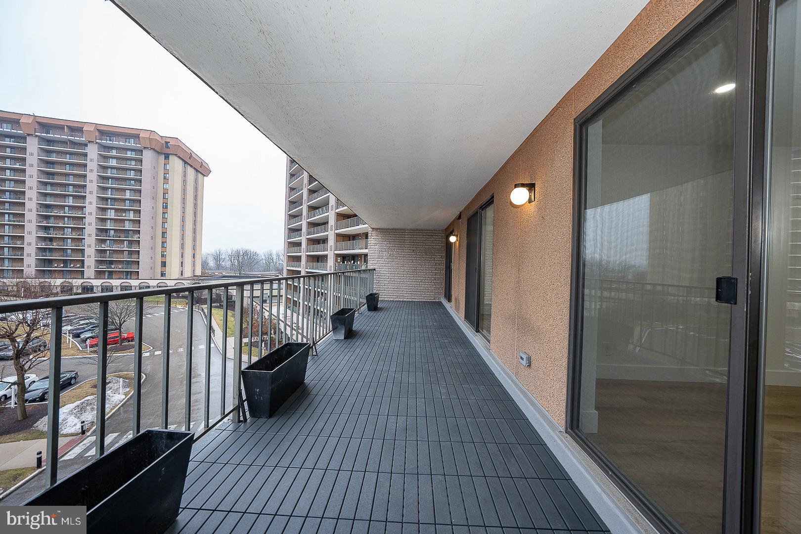 VALLEY FORGE TOWER - Residential