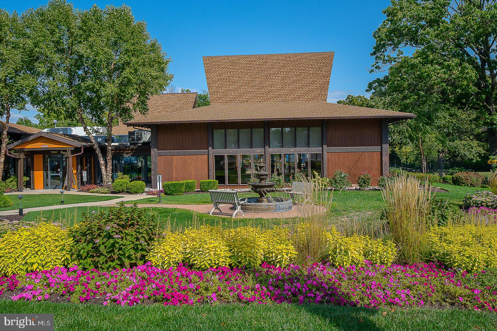 VALLEY FORGE TOWER - Residential