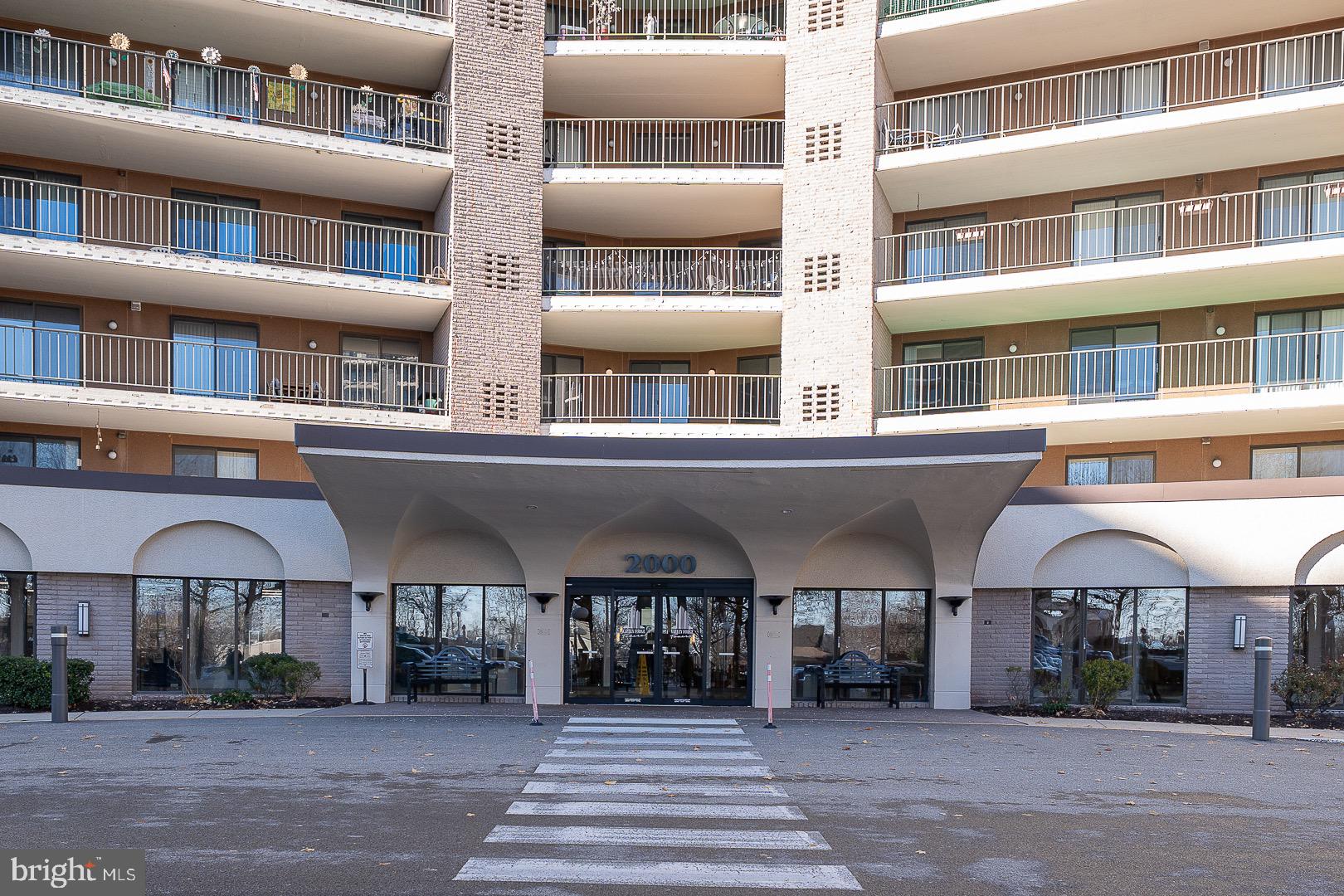 VALLEY FORGE TOWER - Residential