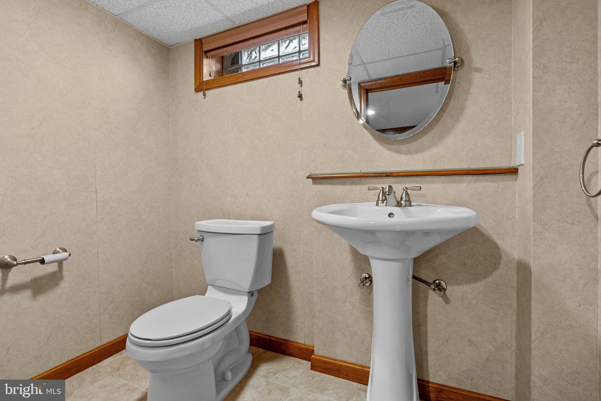 DAVISVILLE - Residential