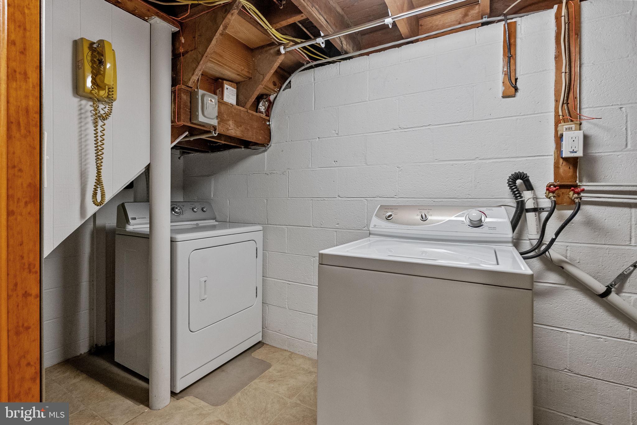 DAVISVILLE - Residential