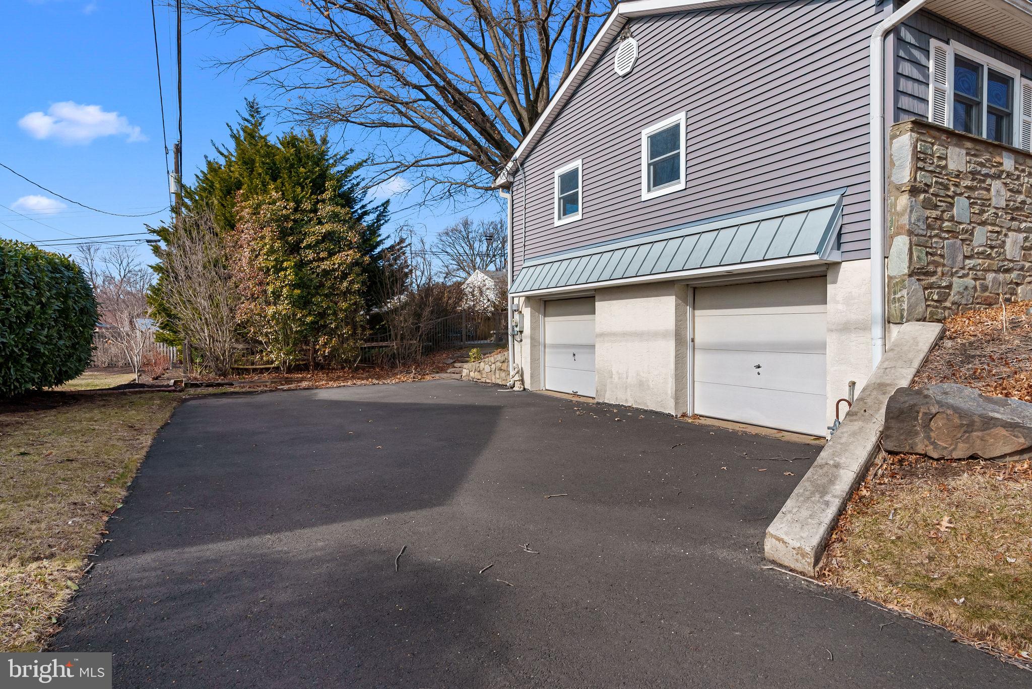 DAVISVILLE - Residential