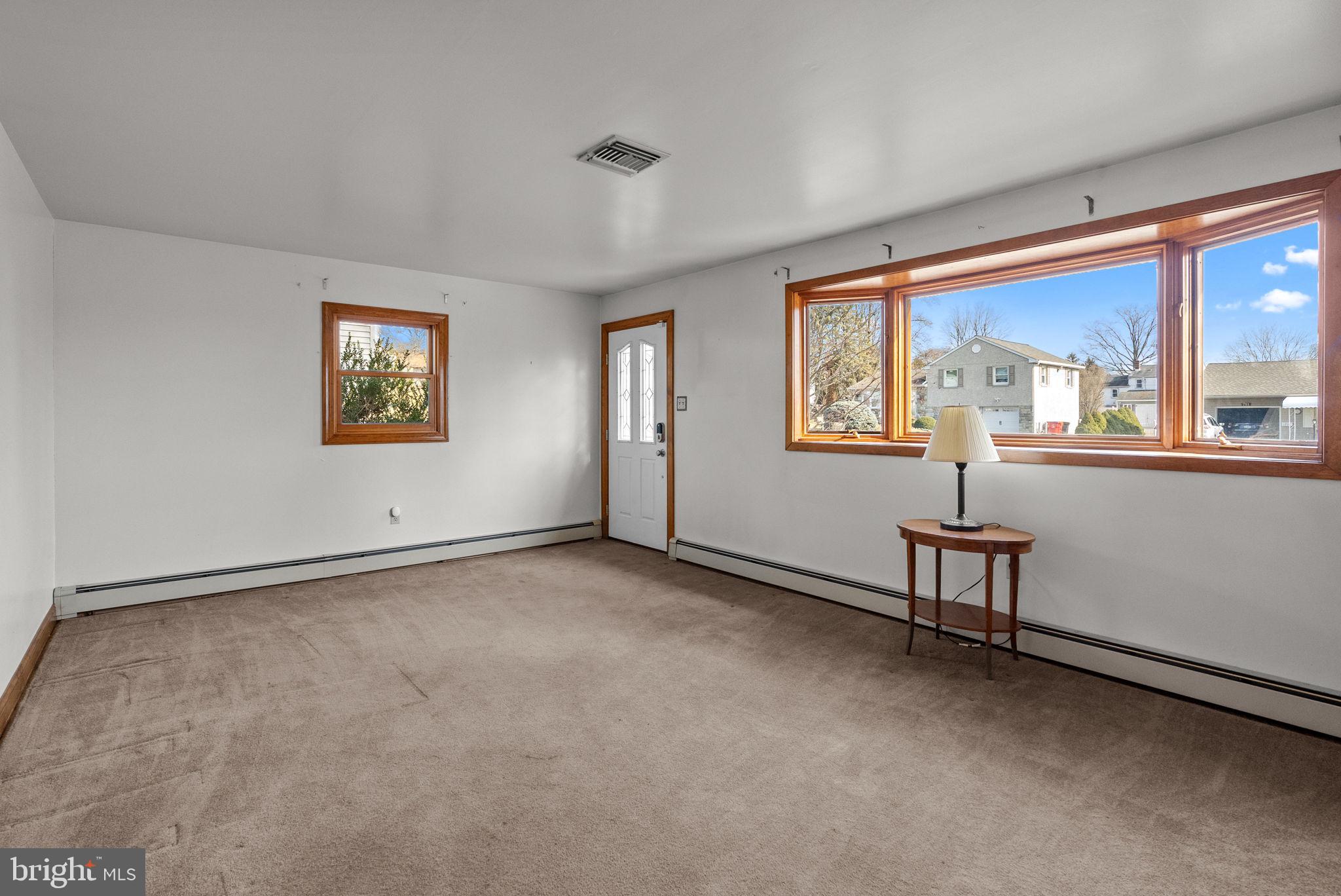 DAVISVILLE - Residential